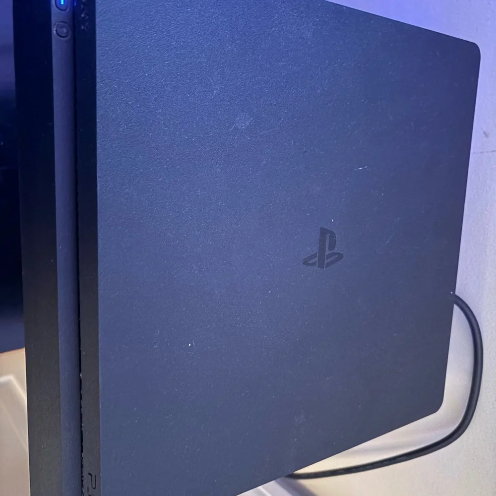 Sony Console - Matte Black Finish
